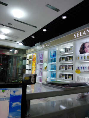 廣州麗洲化妝品 品質(zhì)與創(chuàng)新引領(lǐng)市場(chǎng)新潮流